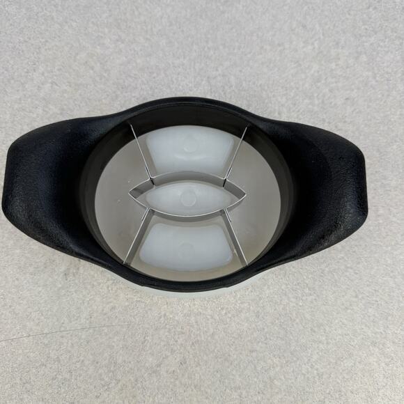 Pampered Chef Lot of‎ 3 Veggie Wedger Mango Wedger Biscuit Cutting Set Retired - Picture 10 of 13